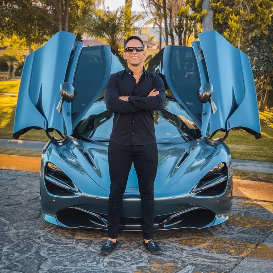 Alfredo Valenzuela 468M Views